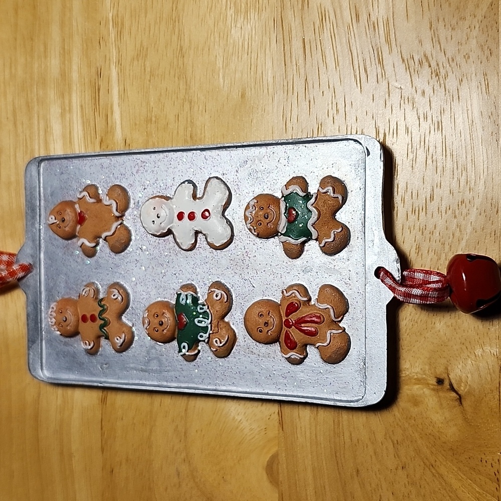 Vintage Novelty Gingerbread Cookie Tray Christmas Ornament. 